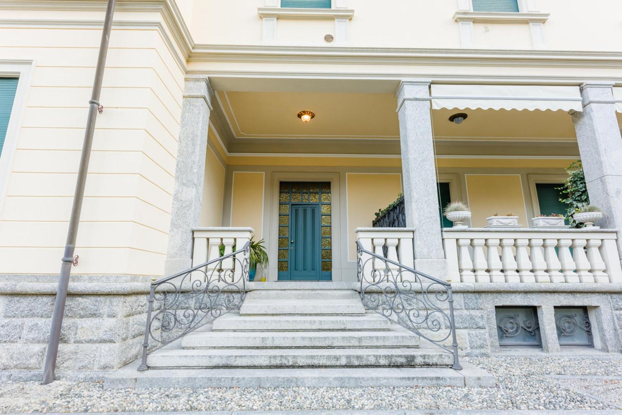 Regal Villa With Como Lake View And Free Parking Bellagio Kültér fotó