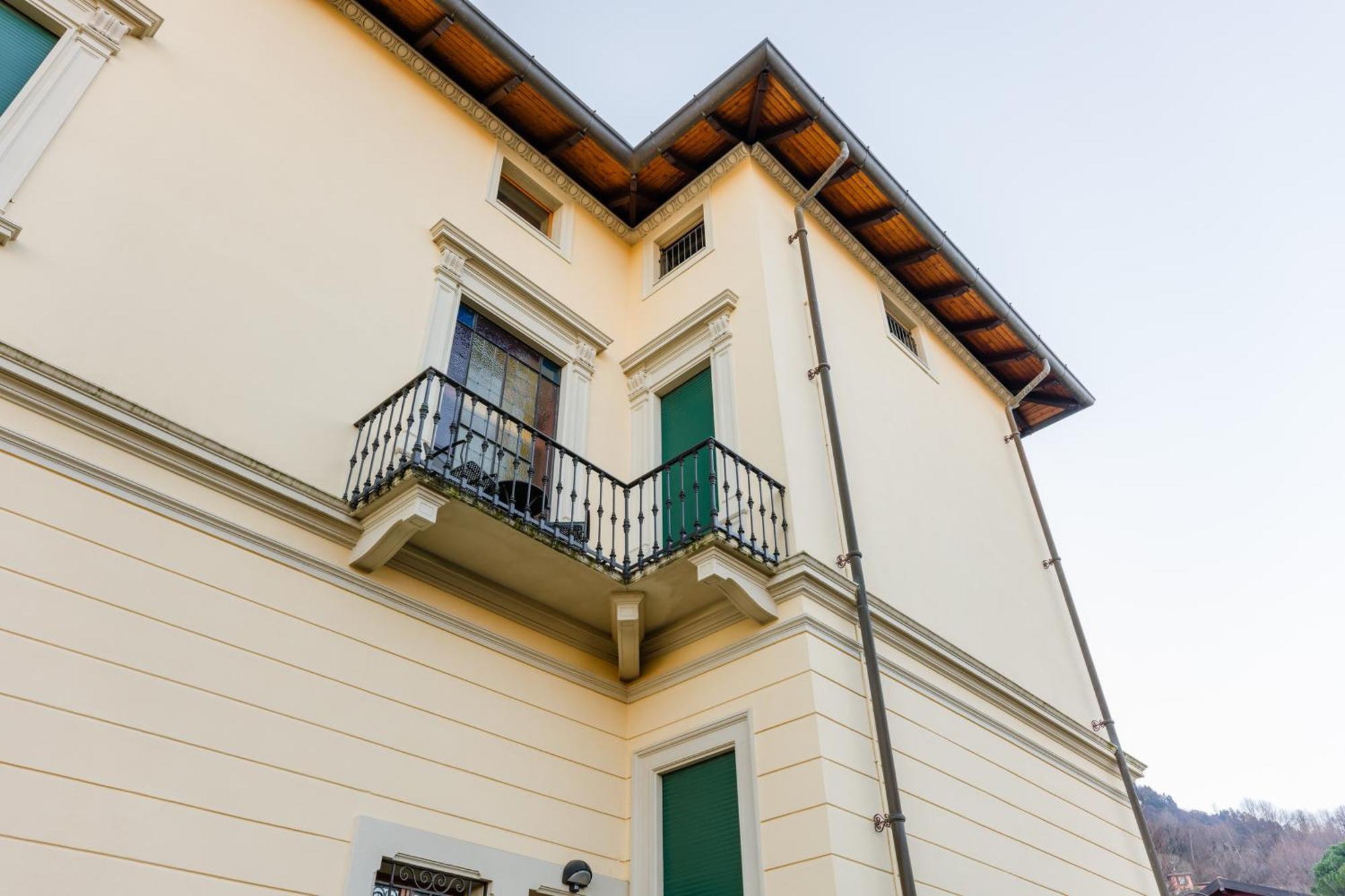 Regal Villa With Como Lake View And Free Parking Bellagio Kültér fotó